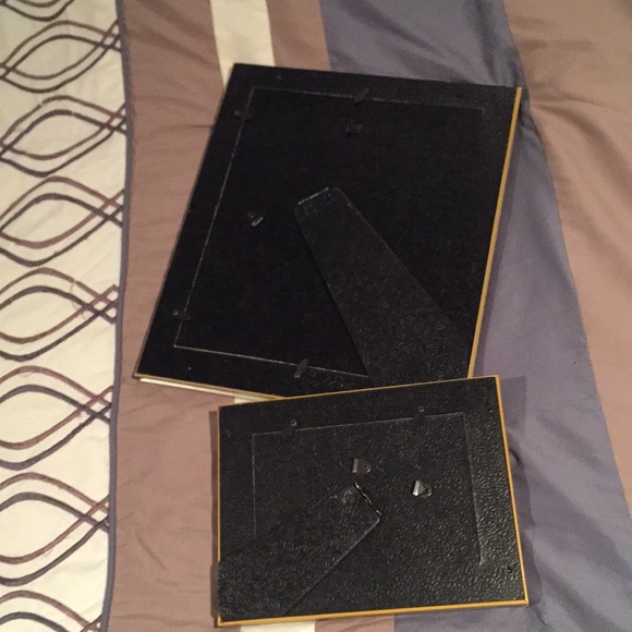 Plastic silver color decorative frames - Picture 2 of 2